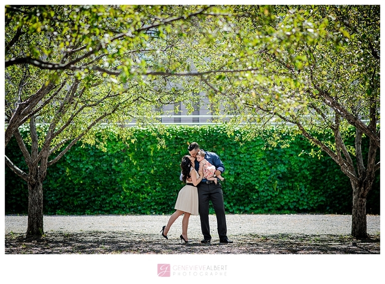 family, baby, portrait, by market, marché by, musee des beaux-art, ottawa, photographer, photographe, genevieve albert