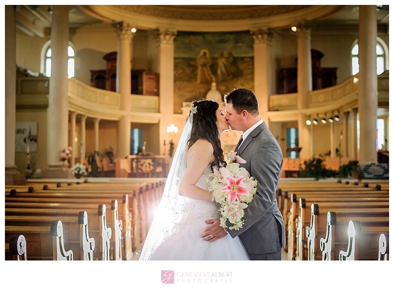  mariage, photographe , outaouais, st-andré-avellin, wedding photographer, genevieve albert, église, salle communautaire, camions, benoit trudeau