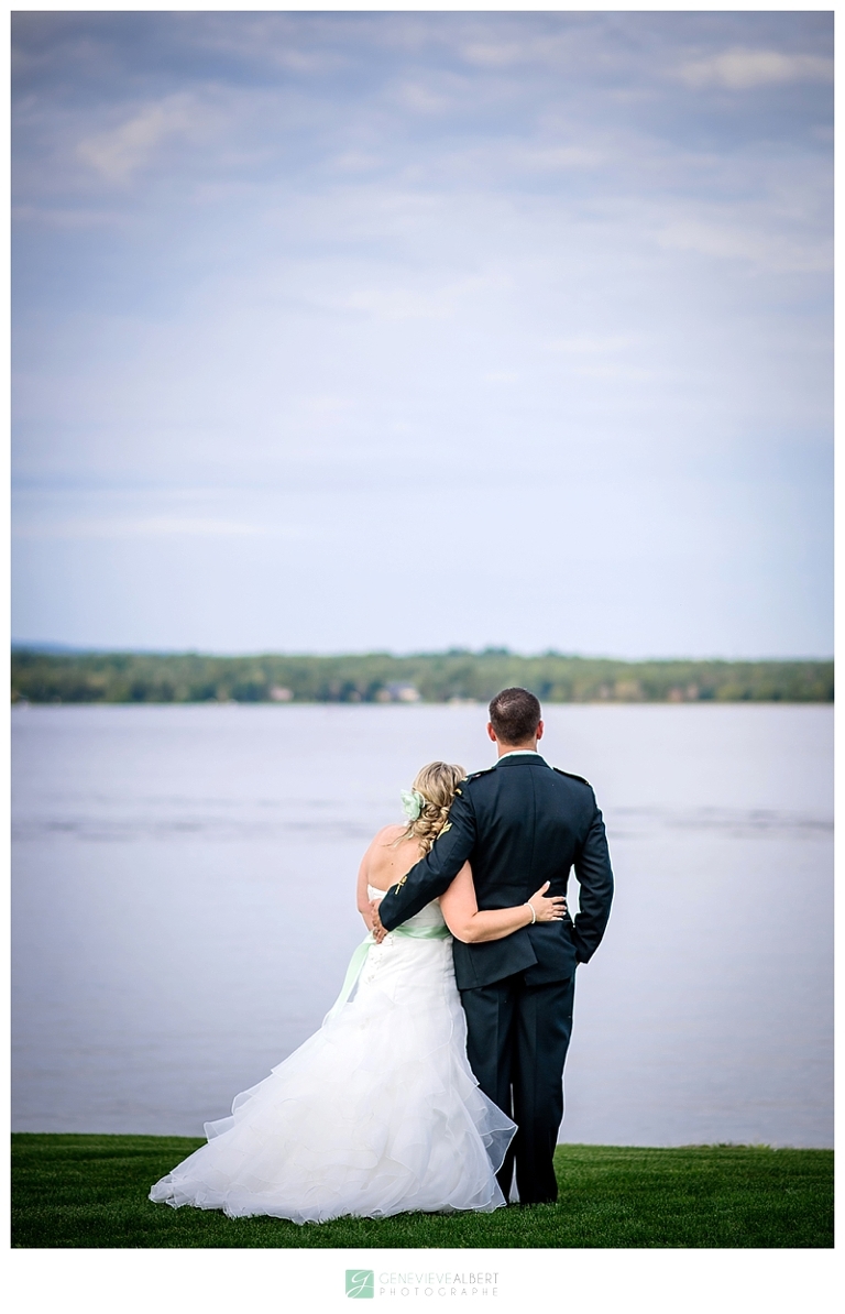 mariage militaire, photographe, military wedding, hawkesbury, chutes à blondeau, gatineau ottawa wedding photographer, genevieve albert, haie d'honneur