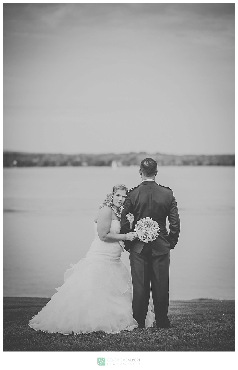 mariage militaire, photographe, military wedding, hawkesbury, chutes à blondeau, gatineau ottawa wedding photographer, genevieve albert, haie d'honneur