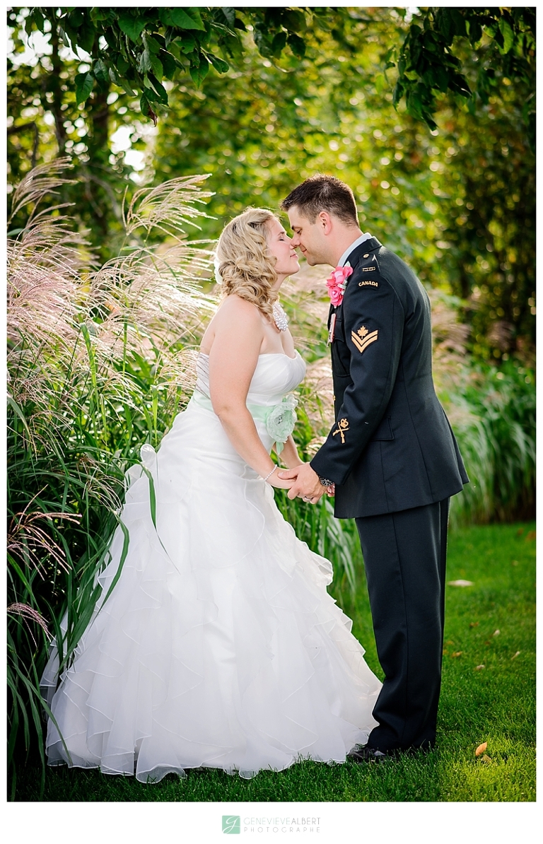 mariage militaire, photographe, military wedding, hawkesbury, chutes à blondeau, gatineau ottawa wedding photographer, genevieve albert, haie d'honneur