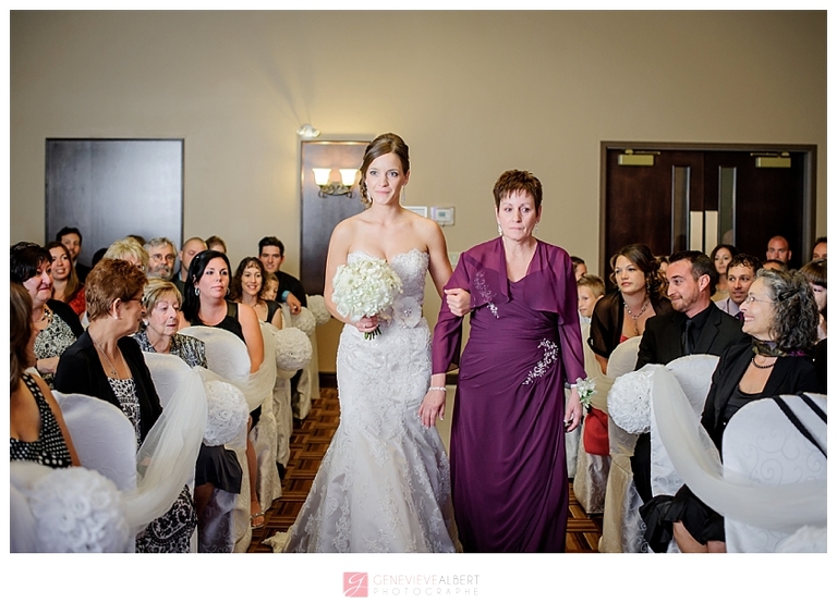 mariage sous la pluie, photographe, mariage rockland, ottawa, wedding photographe, raine day, river rock inn, cat