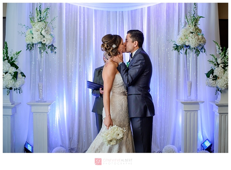 mariage sous la pluie, photographe, mariage rockland, ottawa, wedding photographe, raine day, river rock inn, cat