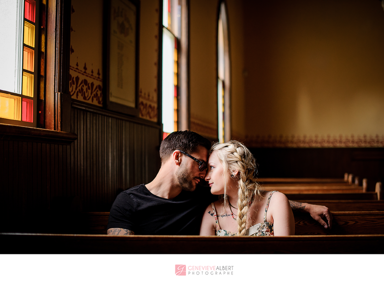 fiancailles, engagement, cumberland heritage village museum, vintage, gas station, barn, old house, ottawa, rockland, photographer, photographe, genevieve albert photographe