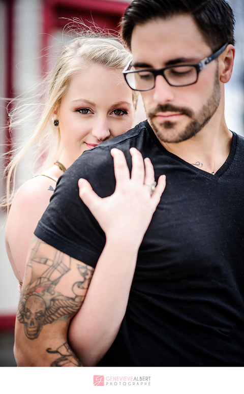 fiancailles, engagement, cumberland heritage village museum, vintage, gas station, barn, old house, ottawa, rockland, photographer, photographe, genevieve albert photographs, train, railroad