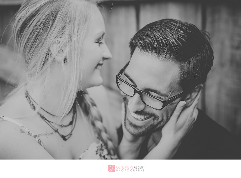 fiancailles, engagement, cumberland heritage village museum, vintage, gas station, barn, old house, ottawa, rockland, photographer, photographe, genevieve albert photographs, train, railroad