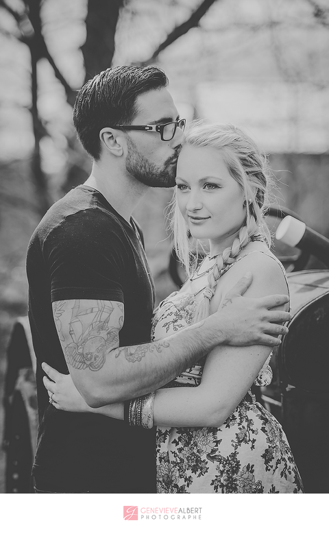 fiancailles, engagement, cumberland heritage village museum, vintage, gas station, barn, old house, ottawa, rockland, photographer, photographe, genevieve albert photographs, train, railroad