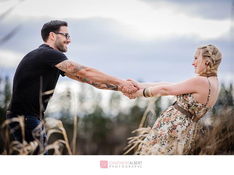 fiancailles, engagement, cumberland heritage village museum, vintage, gas station, barn, old house, ottawa, rockland, photographer, photographe, genevieve albert photographs, train, railroad