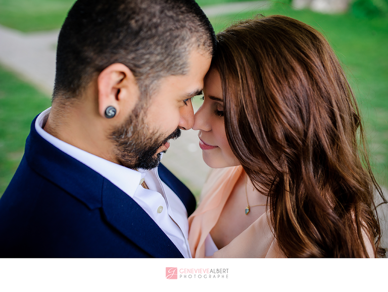 fiancailles, engagement, Central experimental farm, ottawa, ferme expérimentale, rockland, photographer, photographe, genevieve albert photographe. lilac