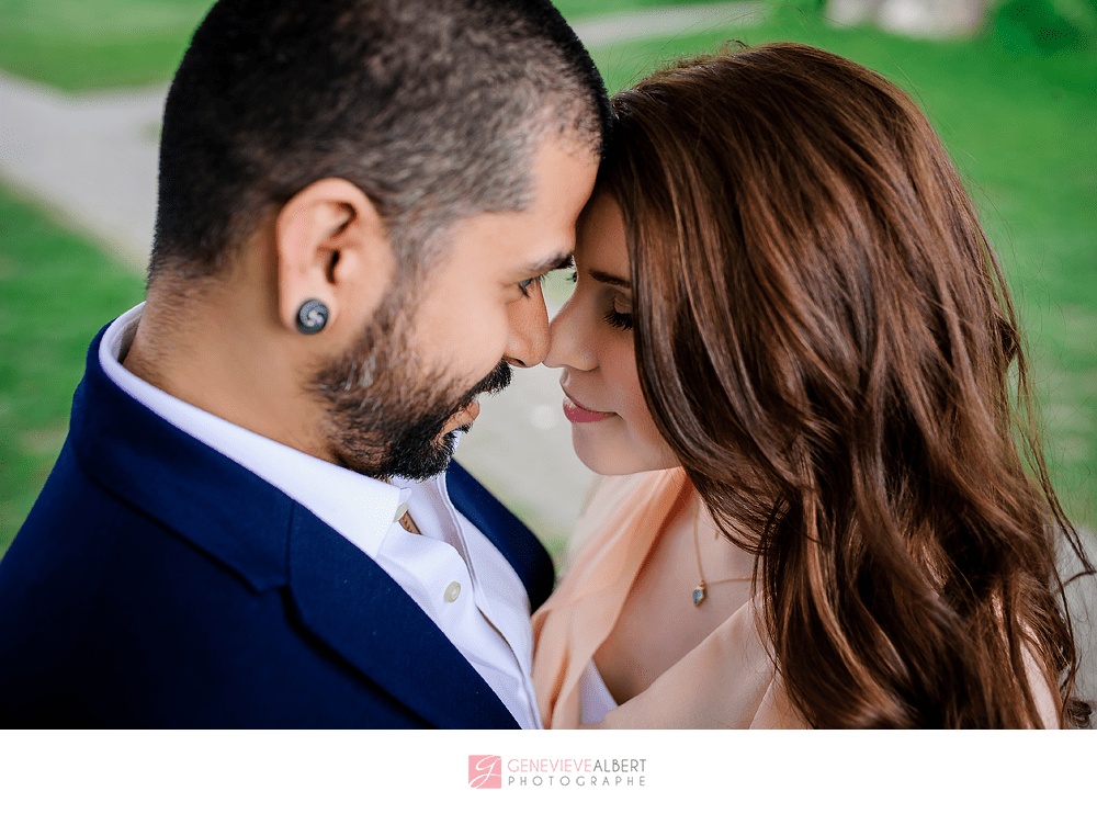 fiancailles, engagement, Central experimental farm, ottawa, ferme expérimentale, rockland, photographer, photographe, genevieve albert photographe. lilac