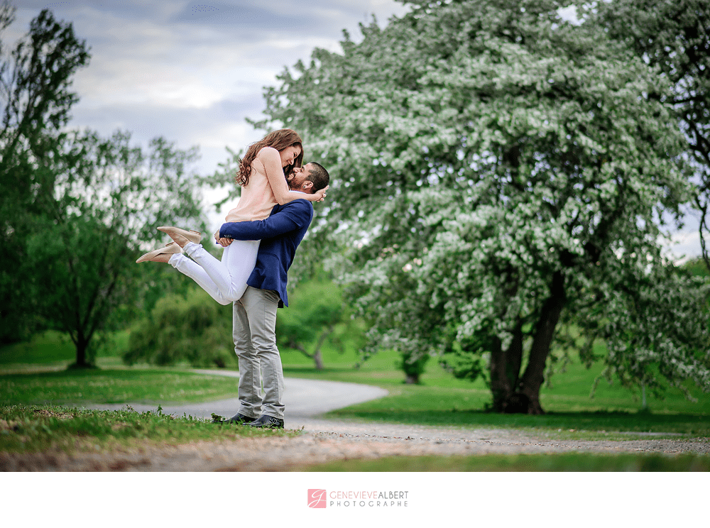 fiancailles, engagement, Central experimental farm, ottawa, ferme expérimentale, rockland, photographer, photographe, genevieve albert photographe. lilac