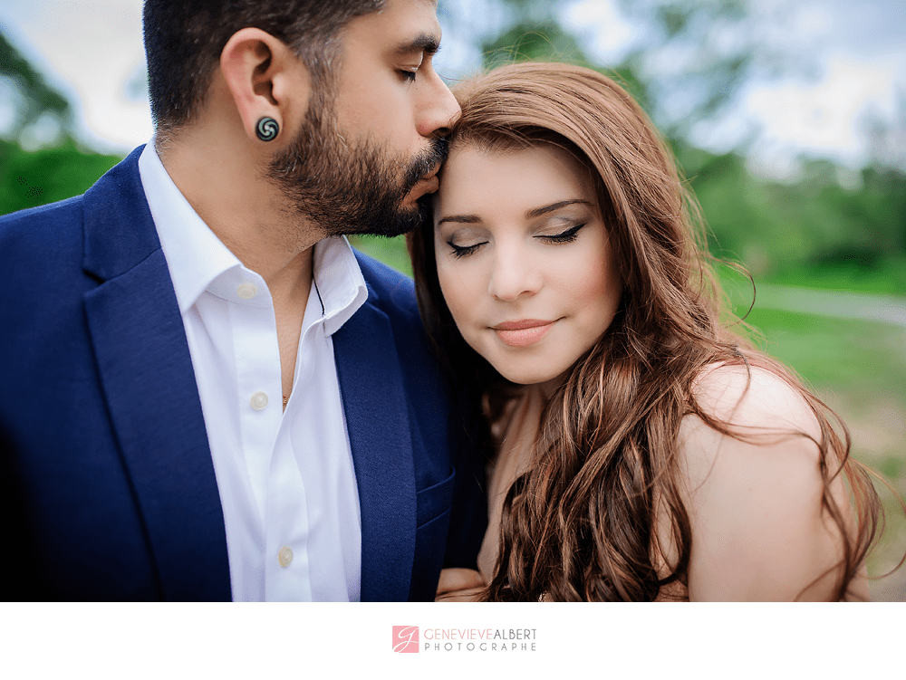 fiancailles, engagement, Central experimental farm, ottawa, ferme expérimentale, rockland, photographer, photographe, genevieve albert photographe. lilac