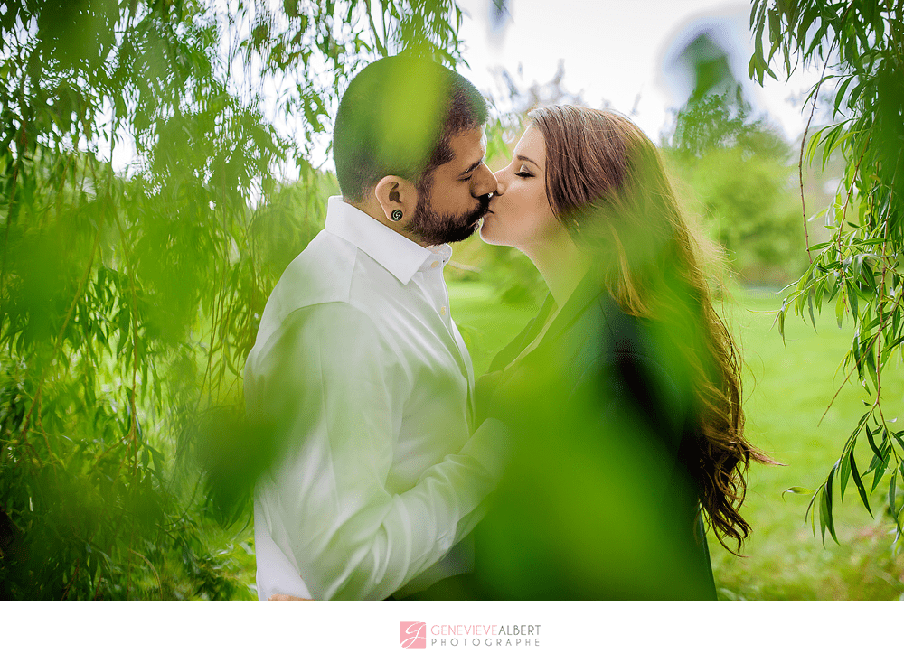 fiancailles, engagement, Central experimental farm, ottawa, ferme expérimentale, rockland, photographer, photographe, genevieve albert photographe. lilac