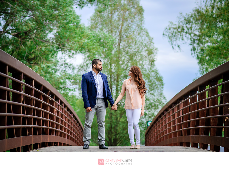 fiancailles, engagement, Central experimental farm, ottawa, ferme expérimentale, rockland, photographer, photographe, genevieve albert photographe. lilac