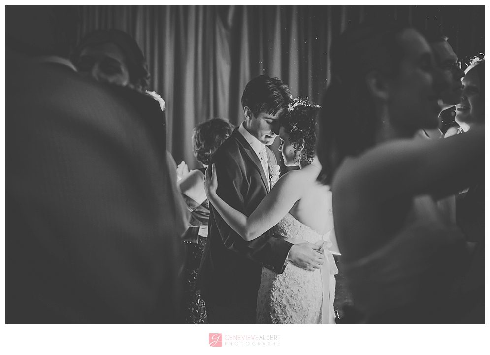 photographe mariage château montebello gatineau ottawa rockland wedding photographer lilac, purple, champagne, fairmont