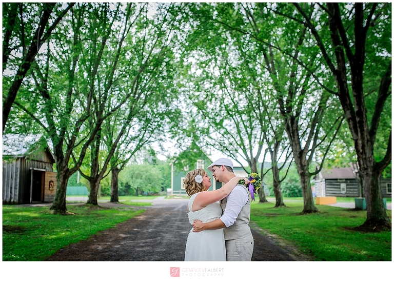 mariage champêtre, garden wedding, musée de cumberland, museum, rustic, rustique, yellow, genevieve albert photographe
