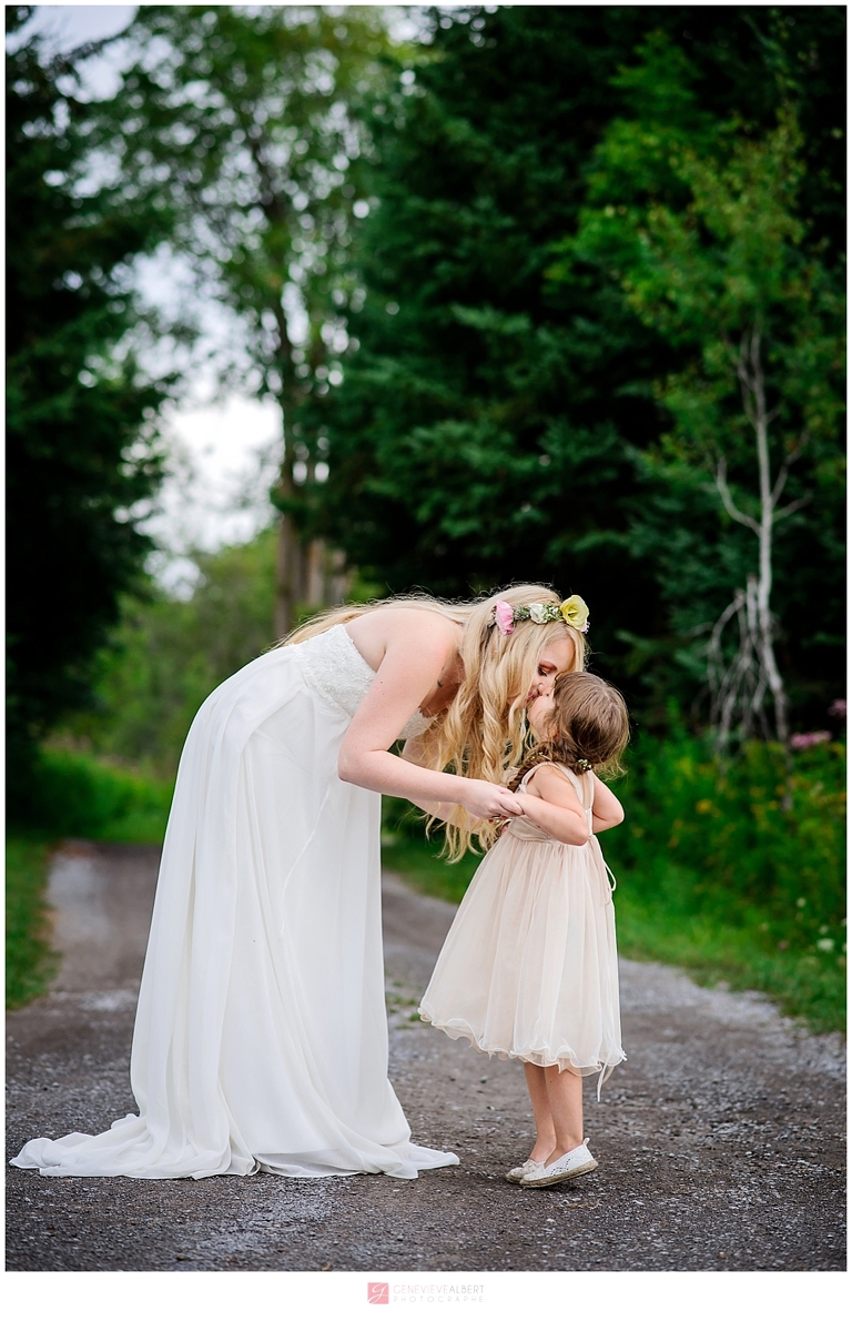 wedding at The Herb Garden, Mariage, House of Barons, photographer, rustic, garden, barn, grange, pinterest, boho, genevieve albert