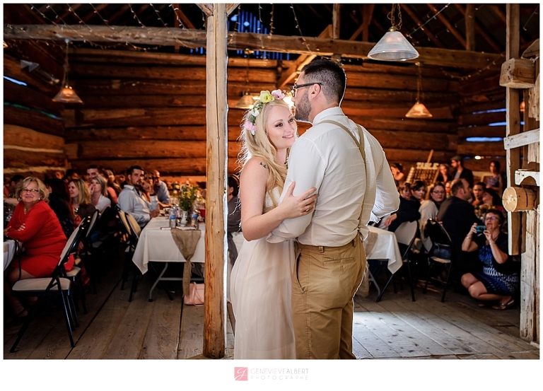 wedding at The Herb Garden, Mariage, House of Barons, photographer, rustic, garden, barn, grange, pinterest, boho, genevieve albert