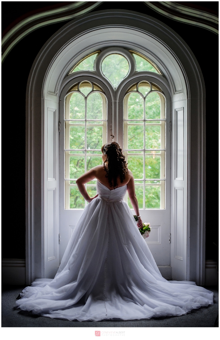 Strathmere, wedding, venue, mariage, pluvieux, rainy, photographer, photographe, genevieve albert, rustic, ottawa