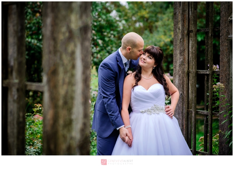 Strathmere, wedding, venue, mariage, pluvieux, rainy, photographer, photographe, genevieve albert, rustic, ottawa
