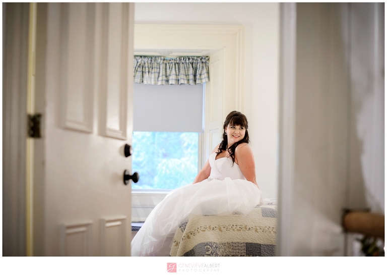 Strathmere, wedding, venue, mariage, pluvieux, rainy, photographer, photographe, genevieve albert, rustic, ottawa