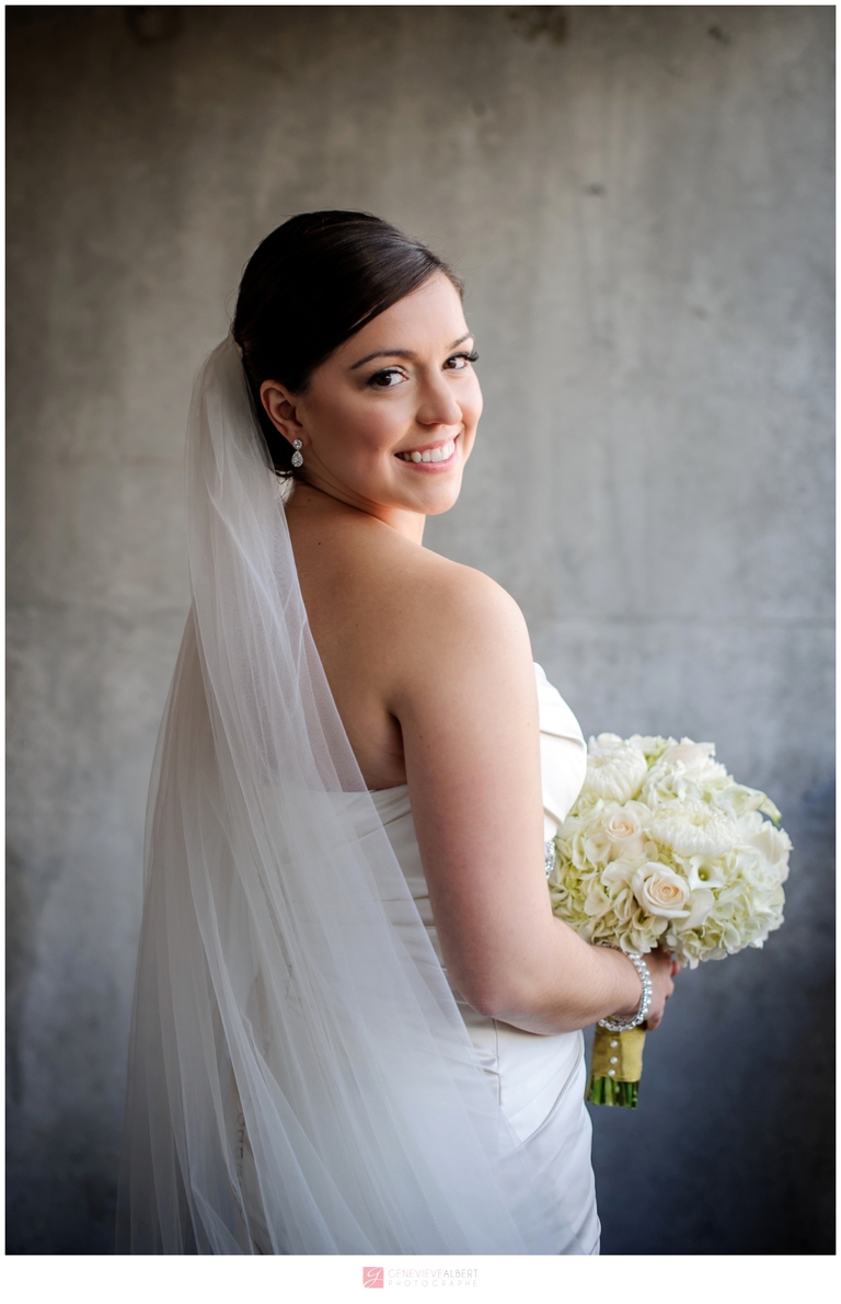 mariage, wedding, musée de l'aviation et de l'espace canada, museum, Star Wars, église st-francois-de-sales, ottawa, photographe, photographe, genevieve albert, rockcliffe park