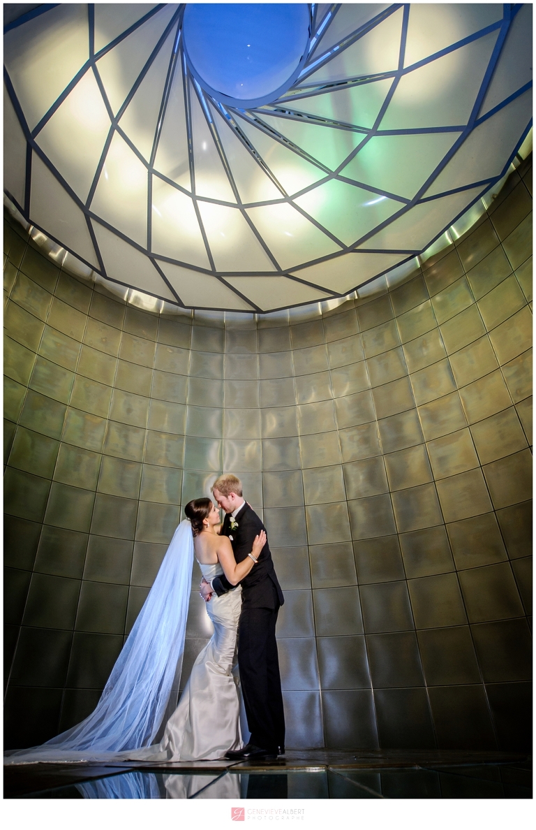 mariage, wedding, musée de l'aviation et de l'espace canada, museum, Star Wars, église st-francois-de-sales, ottawa, photographe, photographe, genevieve albert, rockcliffe park, fall wedding, mariage d'automne