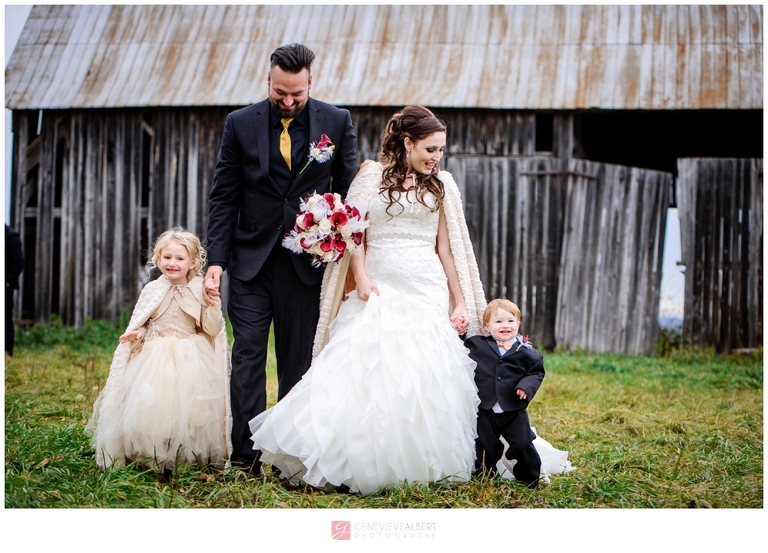 mariage de nuit, bal masqué, Masquerade Night wedding, halloween wedding, rockland, ontario, genevieve albert photographer