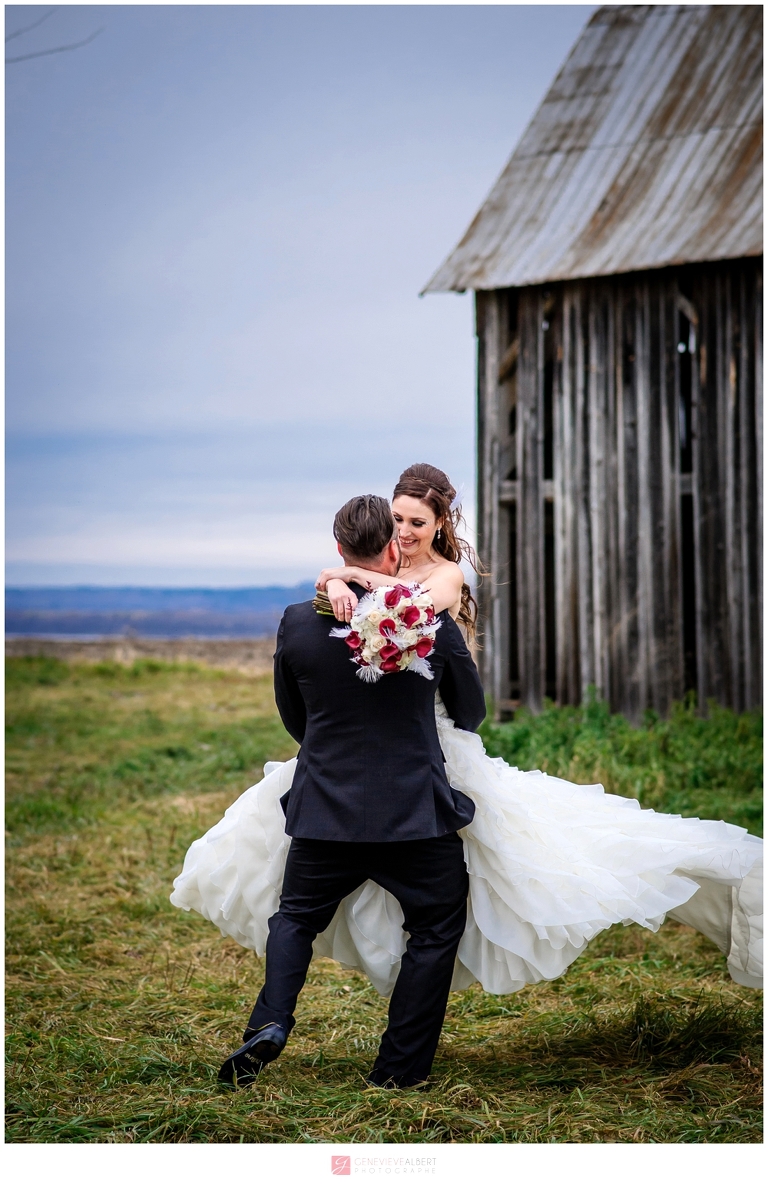 mariage de nuit, bal masqué, Masquerade Night wedding, halloween wedding, rockland, ontario, genevieve albert photographer