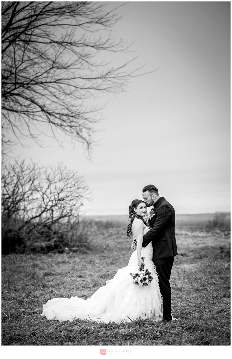 mariage de nuit, bal masqué, Masquerade Night wedding, halloween wedding, rockland, ontario, genevieve albert photographer