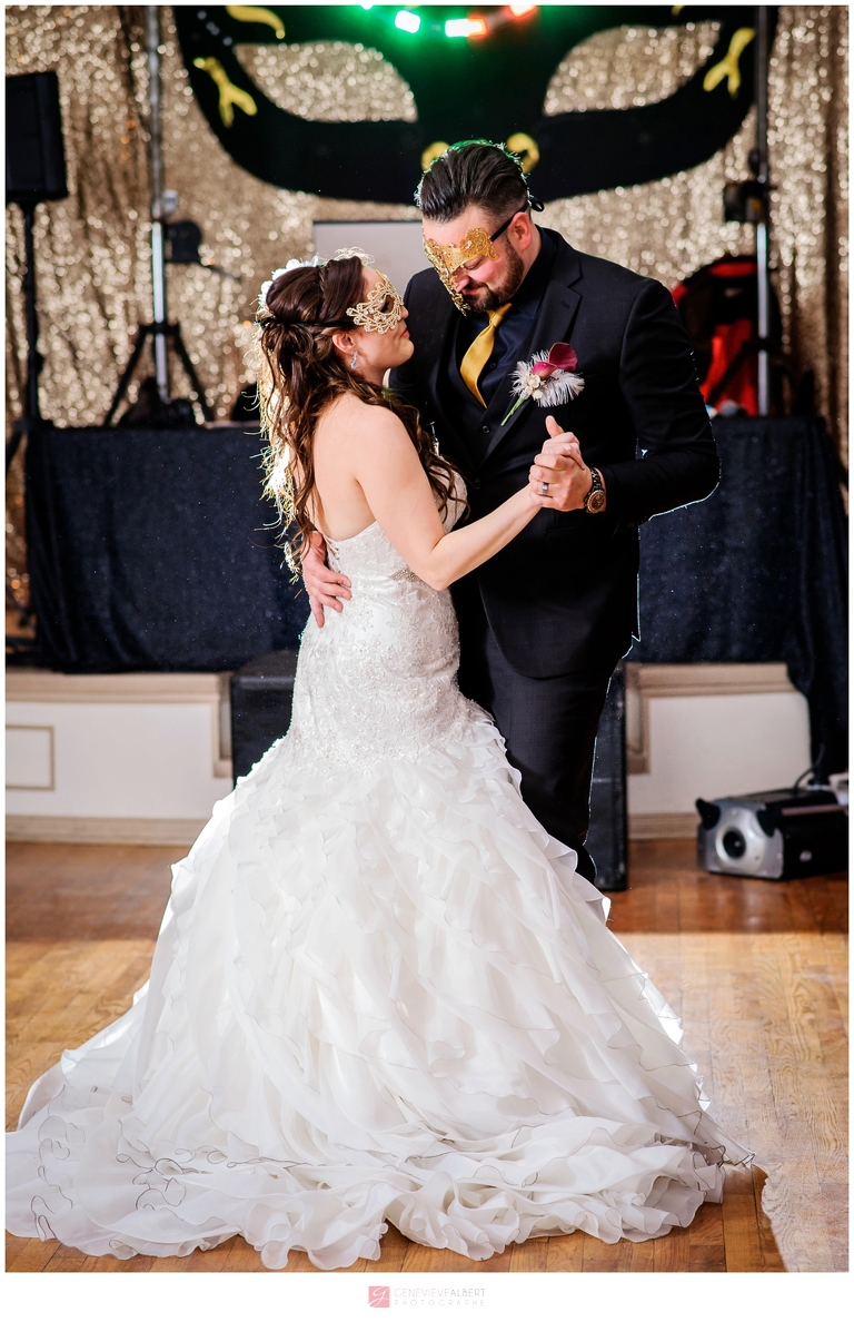 mariage de nuit, bal masqué, Masquerade Night wedding, halloween wedding, rockland, ontario, genevieve albert photographer