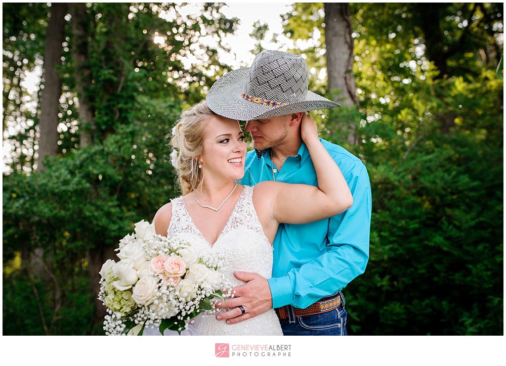 mariage, wedding, sylvan cellars, rome city, indiana, photographer, photographe, cowboy, country, barn wedding, rustic, genevieve albert