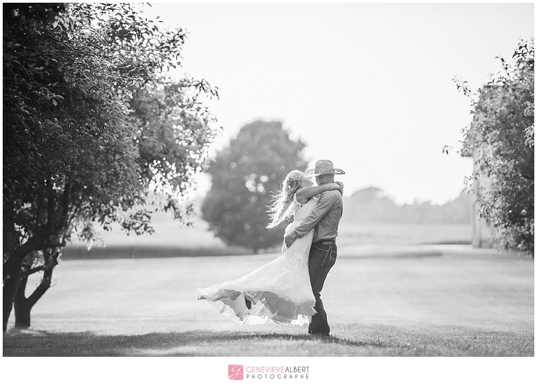 mariage, wedding, sylvan cellars, rome city, indiana, photographer, photographe, cowboy, country, barn wedding, rustic, genevieve albert