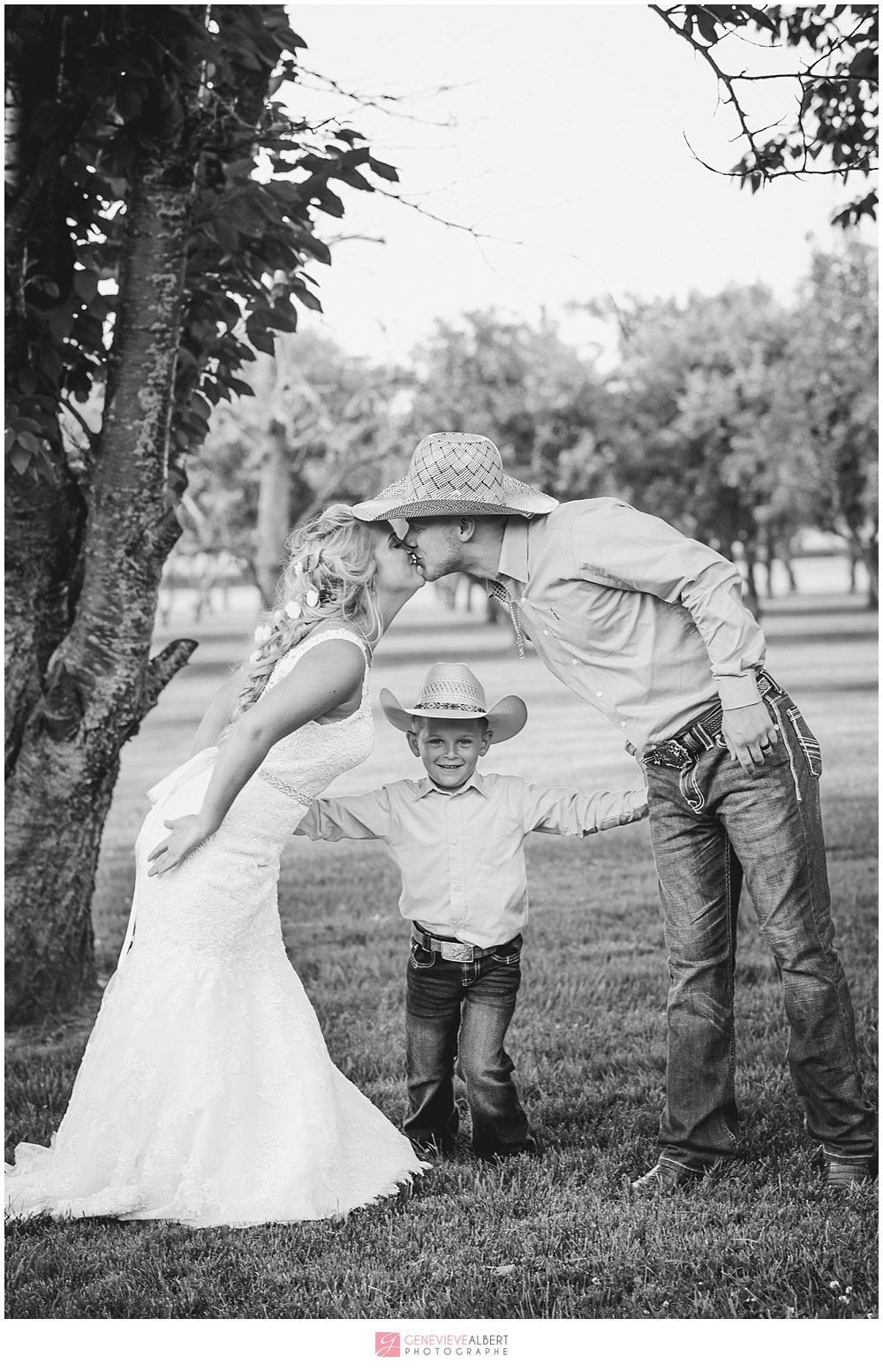 mariage, wedding, sylvan cellars, rome city, indiana, photographer, photographe, cowboy, country, barn wedding, rustic, genevieve albert