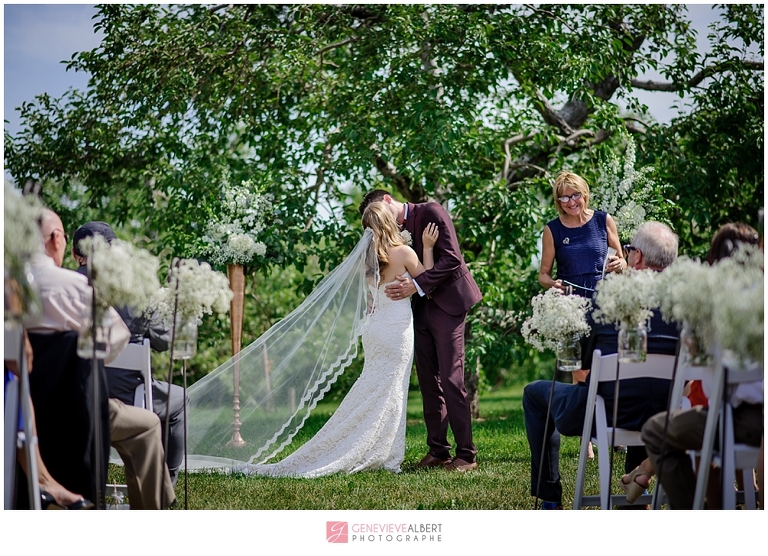 photographe de mariage, wedding photographer, orleans fruit farm, lago ottawa, rustique, rustic, makin'it lovely