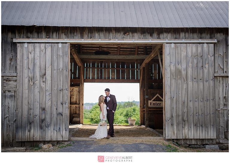 photographe de mariage, wedding photographer, orleans fruit farm, lago ottawa, rustique, rustic, makin'it lovely
