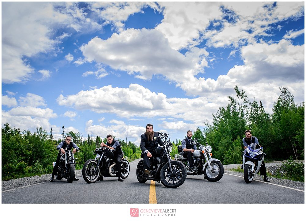 Mariage, wedding, amos, abitibi, bikers, motards, harley davidson, bucheron, lumberjack wedding, motorcycle, moto, Honda Carella, photographe, hotel des eskers