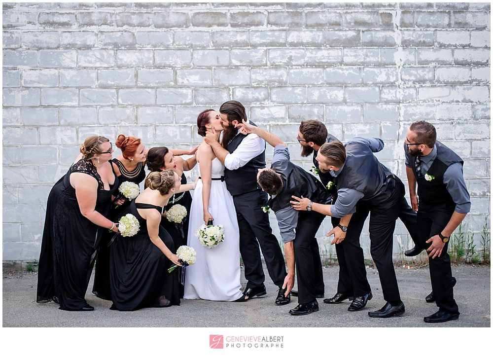 Mariage, wedding, amos, abitibi, bikers, motards, harley davidson, bucheron, lumberjack wedding, motorcycle, moto, Honda Carella, photographe, hotel des eskers
