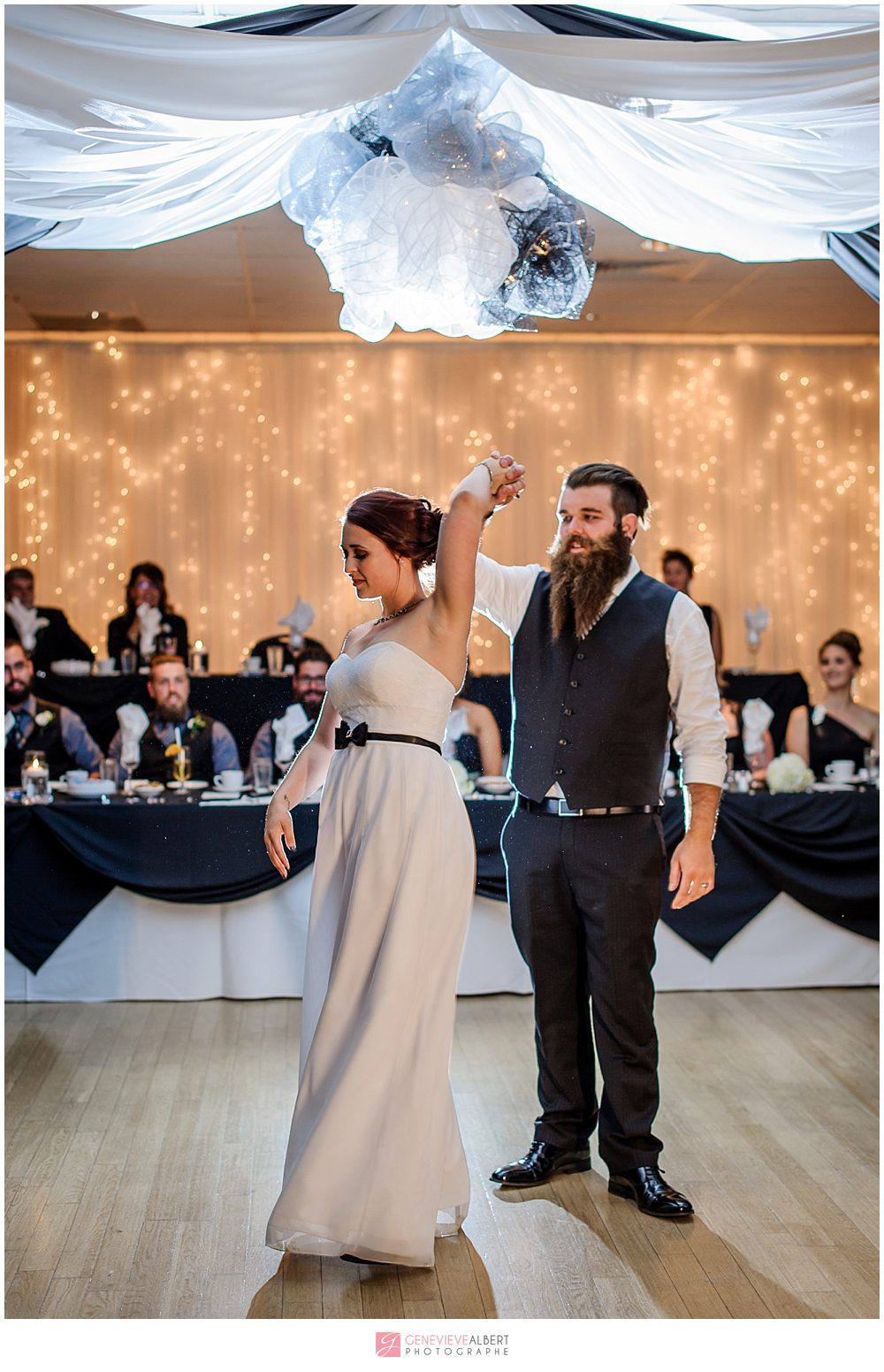 Mariage, wedding, amos, abitibi, bikers, motards, harley davidson, bucheron, lumberjack wedding, motorcycle, moto, Honda Carella, photographe, hotel des eskers