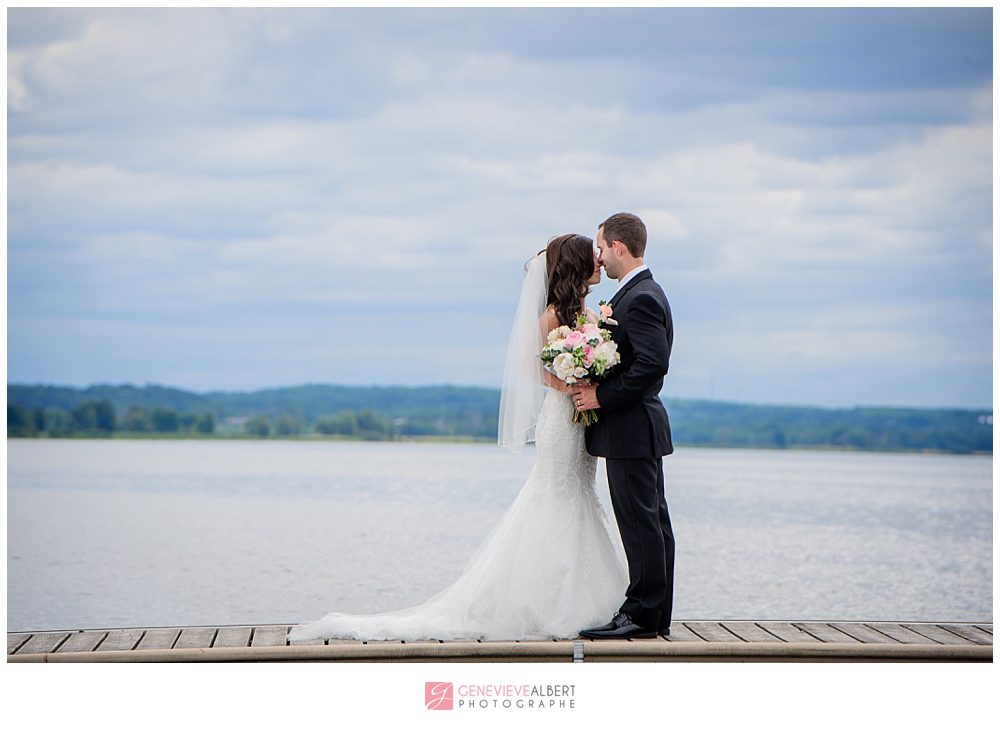 mariage, wedding, rockland, ontario, église de rockland, River Rock Inn, genevieve albert photographe, photographe de mariage, wedding photographer