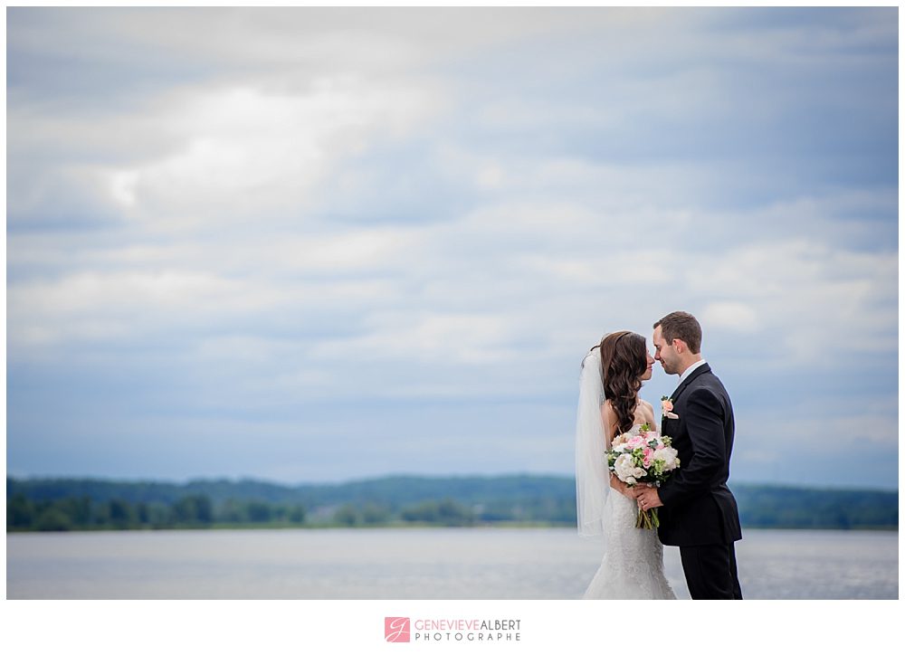 mariage, wedding, rockland, ontario, église de rockland, River Rock Inn, genevieve albert photographe, photographe de mariage, wedding photographer