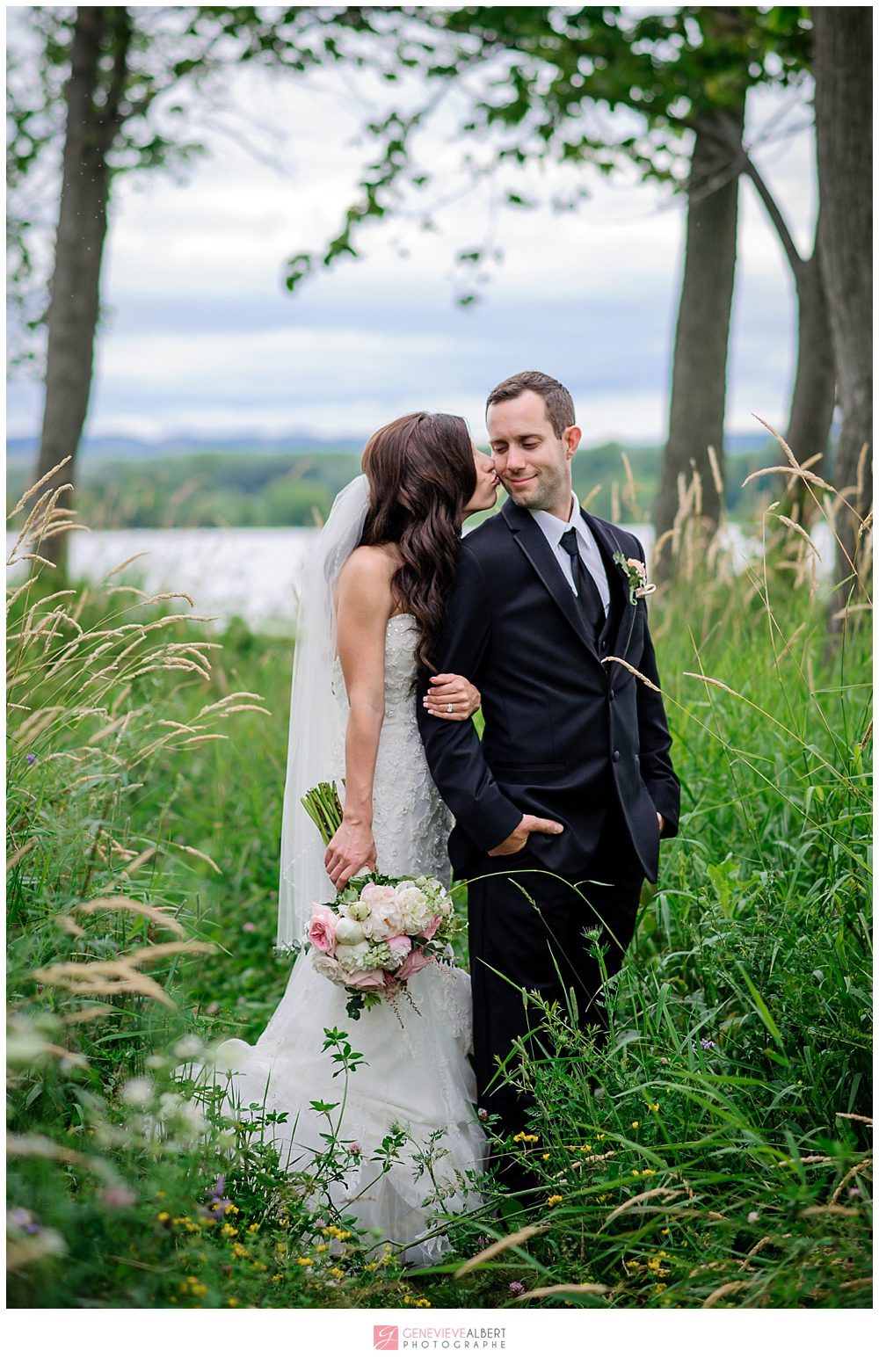 mariage, wedding, rockland, ontario, église de rockland, River Rock Inn, genevieve albert photographe, photographe de mariage, wedding photographer