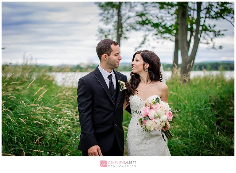 mariage, wedding, rockland, ontario, église de rockland, River Rock Inn, genevieve albert photographe, photographe de mariage, wedding photographer