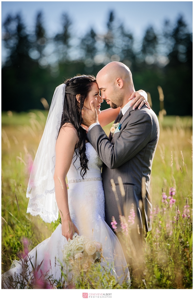 mariage, wedding, photographe de mariage, genevieve albert, rockland, ontario, river rock inn, cumberland heritage museum, mint, blush, vert menthe