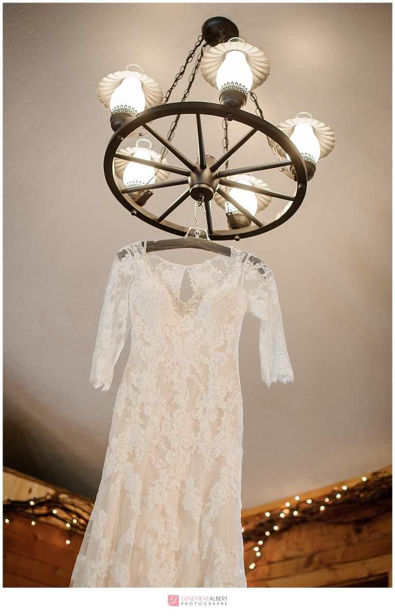 Bean town ranch wedding, mariage bean town ranch, photographer, photographe, genevieve albert photographe, rustic venue, ottawa, ontario, mariage rustique, barn wedding, grange