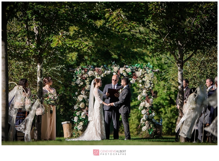 Bean town ranch wedding, mariage bean town ranch, photographer, photographe, genevieve albert photographe, rustic venue, ottawa, ontario, mariage rustique, barn wedding, grange