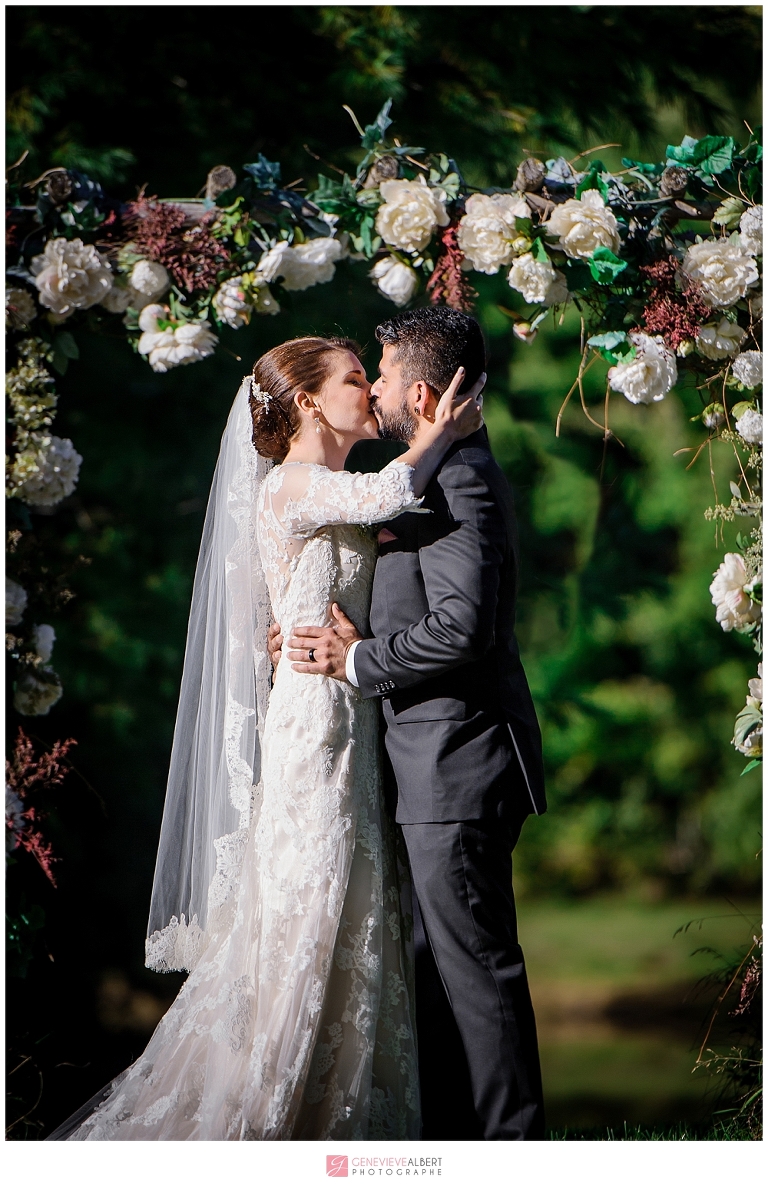 Bean town ranch wedding, mariage bean town ranch, photographer, photographe, genevieve albert photographe, rustic venue, ottawa, ontario, mariage rustique, barn wedding, grange